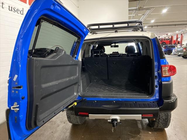 used 2007 Toyota FJ Cruiser car, priced at $20,656