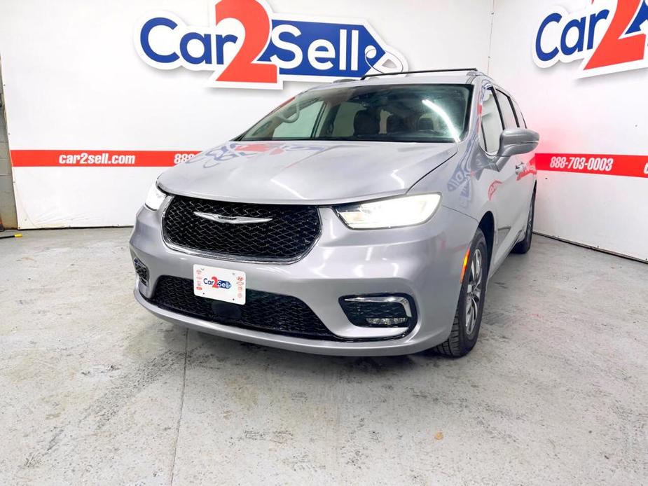 used 2021 Chrysler Pacifica car, priced at $20,900
