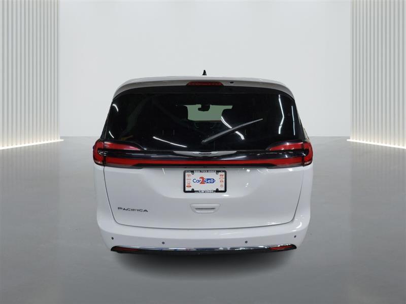 used 2024 Chrysler Pacifica car, priced at $31,500