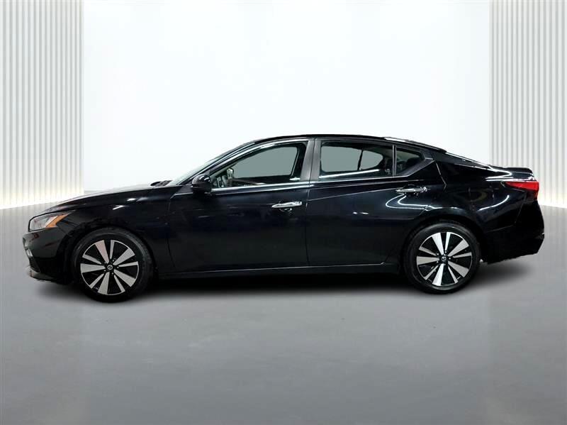 used 2022 Nissan Altima car, priced at $15,500