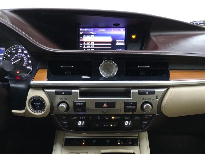 used 2018 Lexus ES 300h car, priced at $14,900