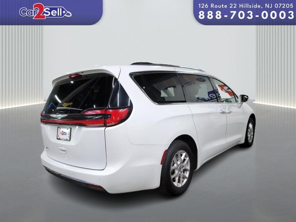 used 2021 Chrysler Pacifica car, priced at $18,900