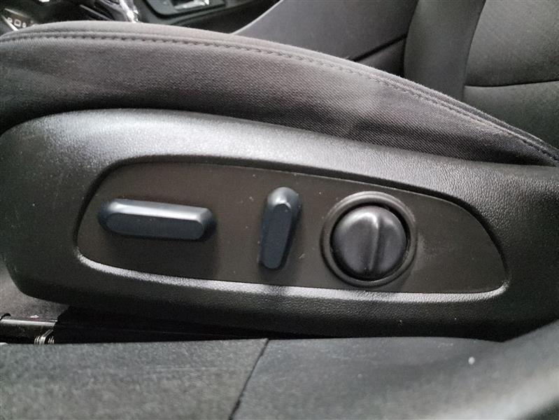 used 2022 Chevrolet Malibu car, priced at $13,900