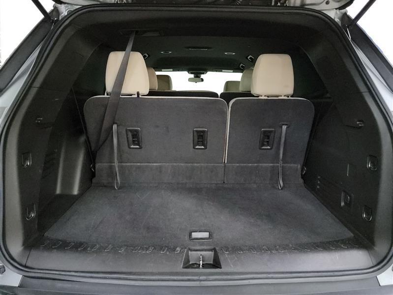 used 2023 Chevrolet Traverse car, priced at $22,500