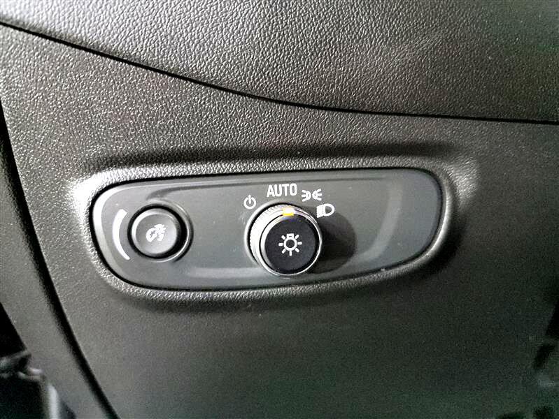 used 2022 Chevrolet Equinox car, priced at $17,500