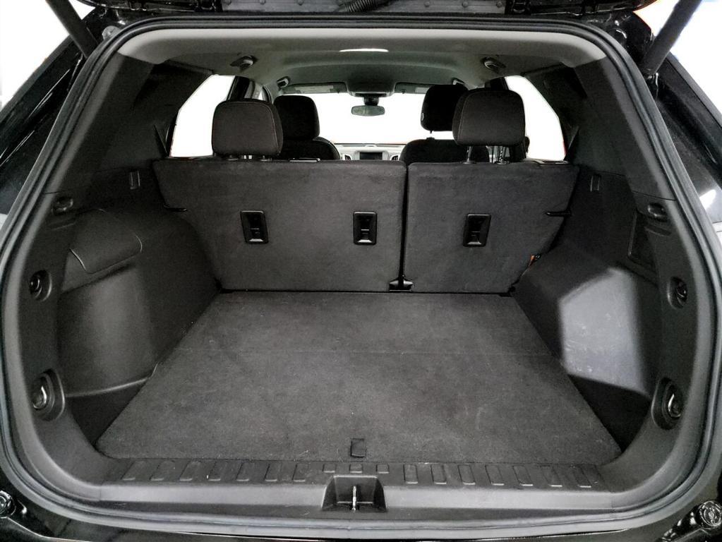used 2022 Chevrolet Equinox car, priced at $18,900