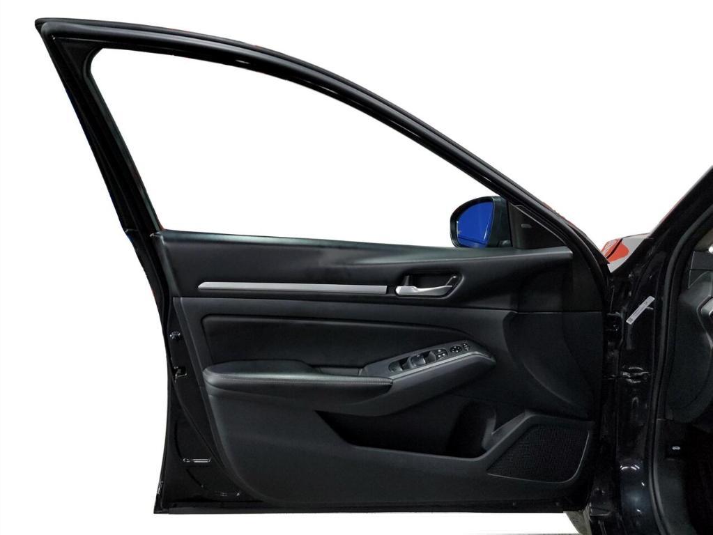 used 2022 Nissan Altima car, priced at $15,900