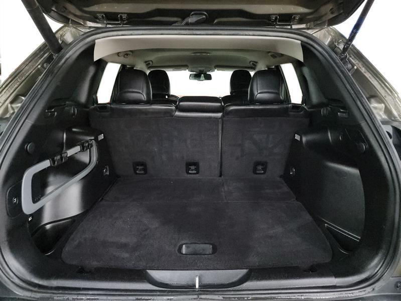 used 2015 Jeep Cherokee car, priced at $8,500
