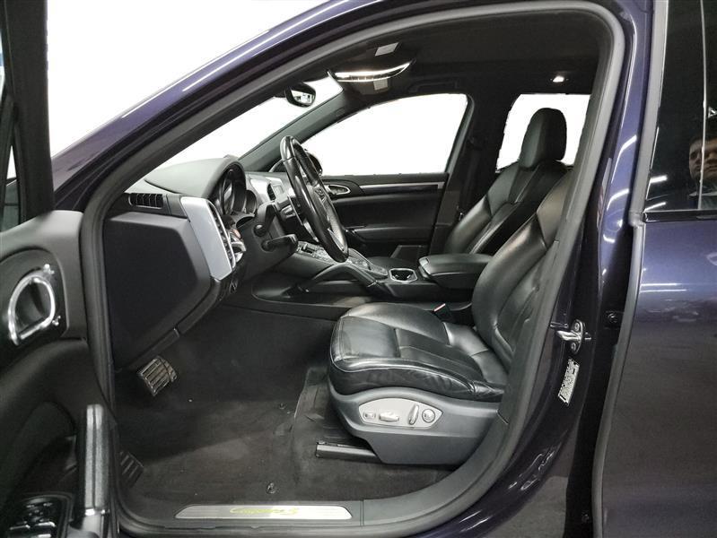 used 2017 Porsche Cayenne E-Hybrid car, priced at $22,900