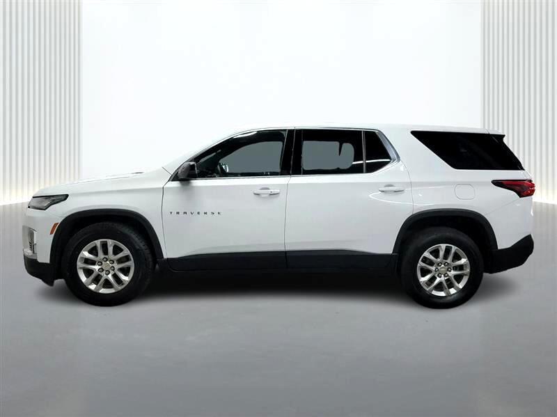 used 2023 Chevrolet Traverse car, priced at $24,900