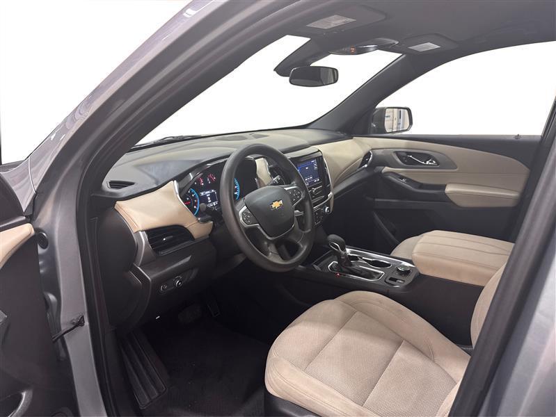 used 2023 Chevrolet Traverse car, priced at $21,900