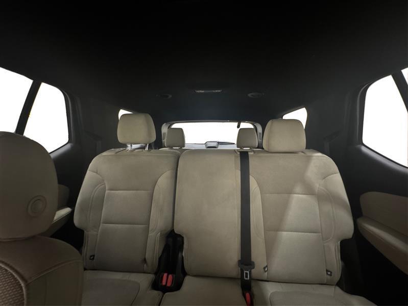 used 2023 Chevrolet Traverse car, priced at $21,900