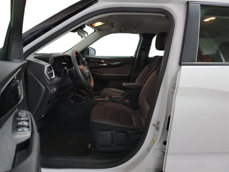 used 2024 Chevrolet TrailBlazer car, priced at $17,900