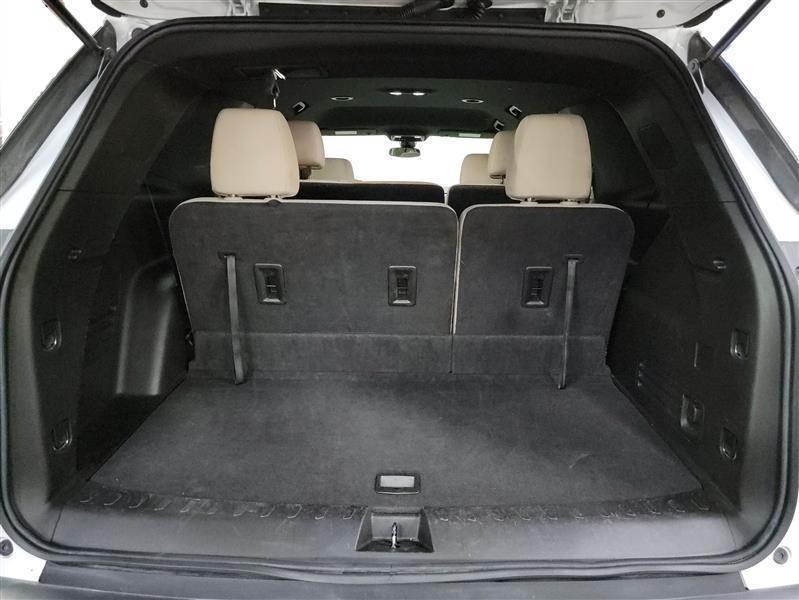 used 2023 Chevrolet Traverse car, priced at $23,900