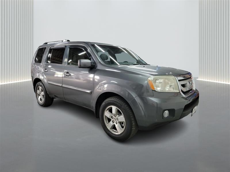 used 2011 Honda Pilot car, priced at $6,900