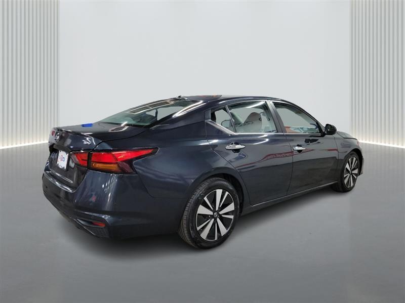 used 2022 Nissan Altima car, priced at $17,500