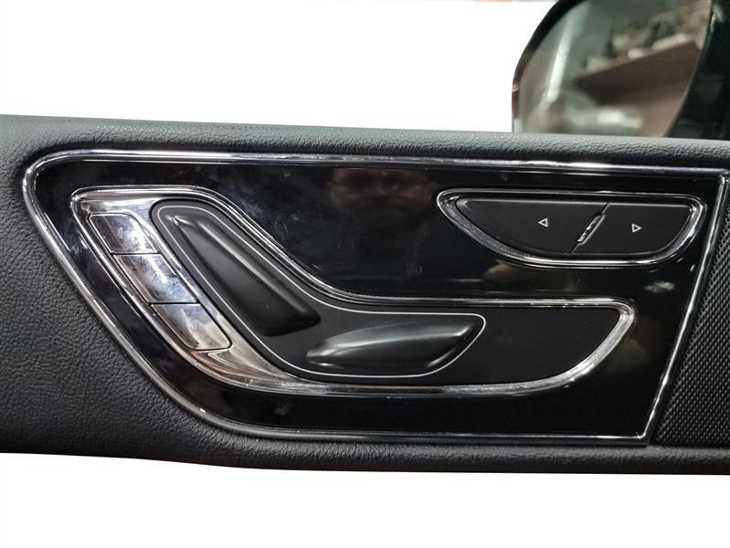 used 2019 Lincoln Navigator car, priced at $25,900