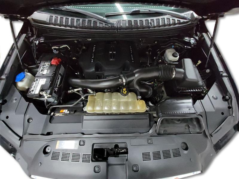 used 2019 Lincoln Navigator car, priced at $25,900