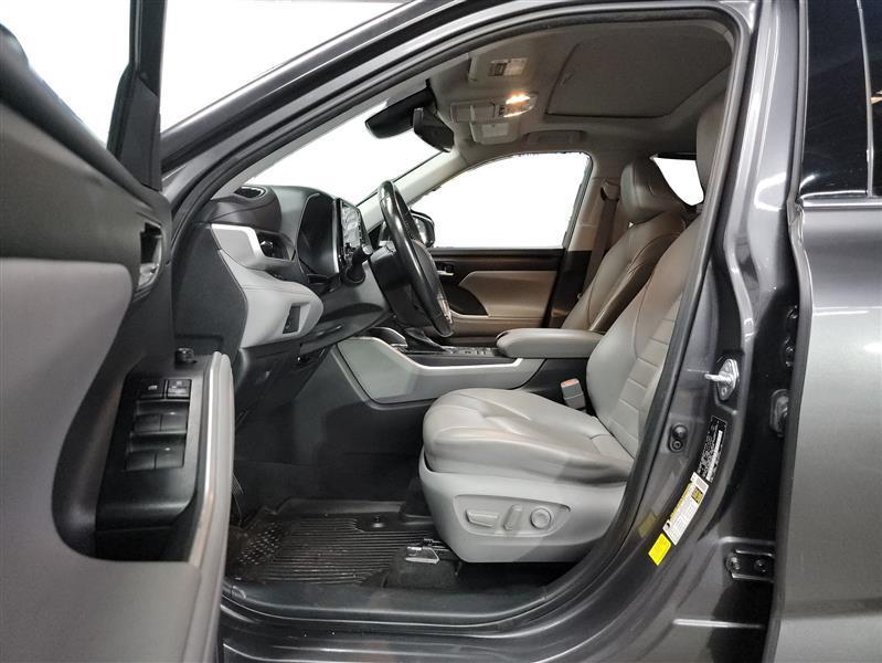 used 2021 Toyota Highlander car, priced at $23,900