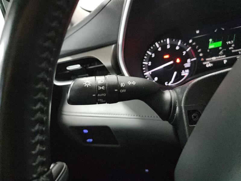 used 2021 Toyota Highlander car, priced at $23,900