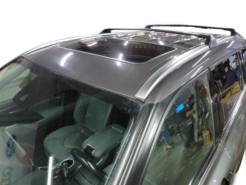 used 2021 Toyota Highlander car, priced at $23,900