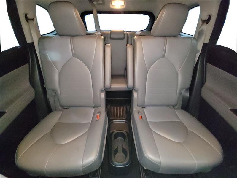 used 2021 Toyota Highlander car, priced at $23,900