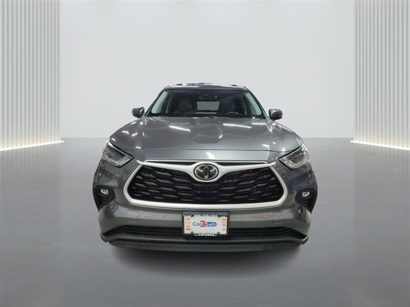 used 2021 Toyota Highlander car, priced at $23,900