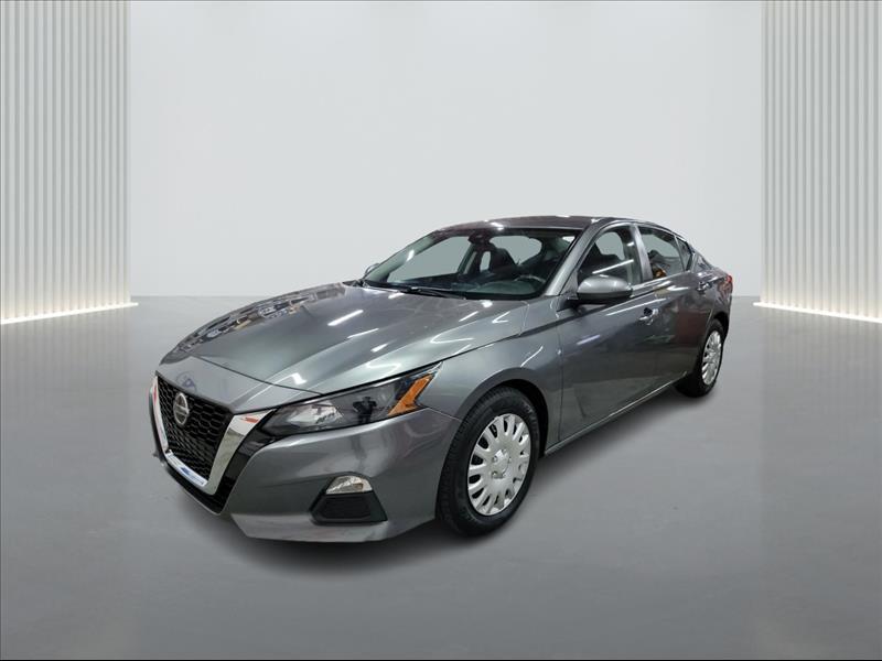 used 2022 Nissan Altima car, priced at $11,500