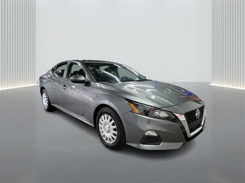 used 2022 Nissan Altima car, priced at $11,500