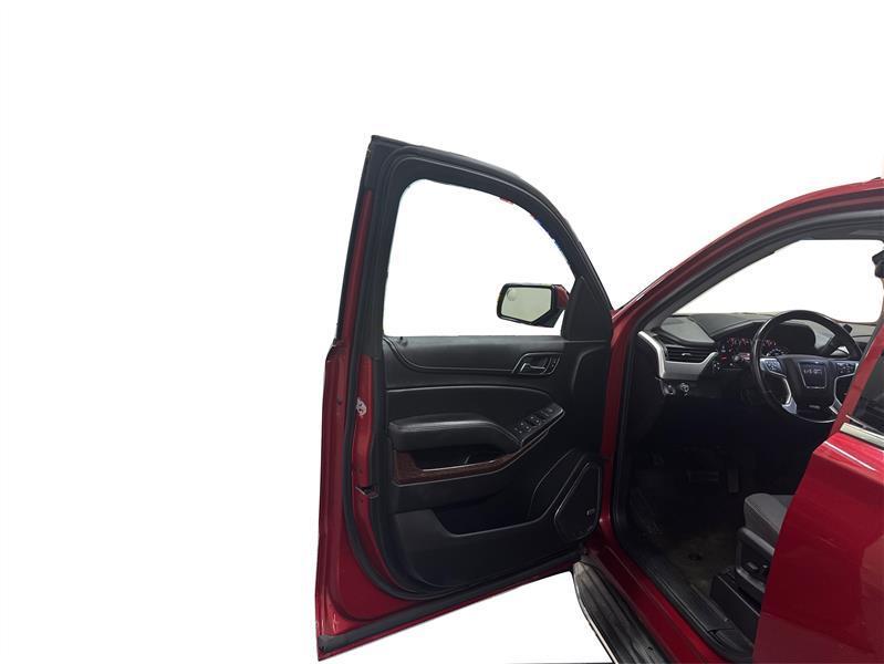 used 2015 GMC Yukon car, priced at $15,500