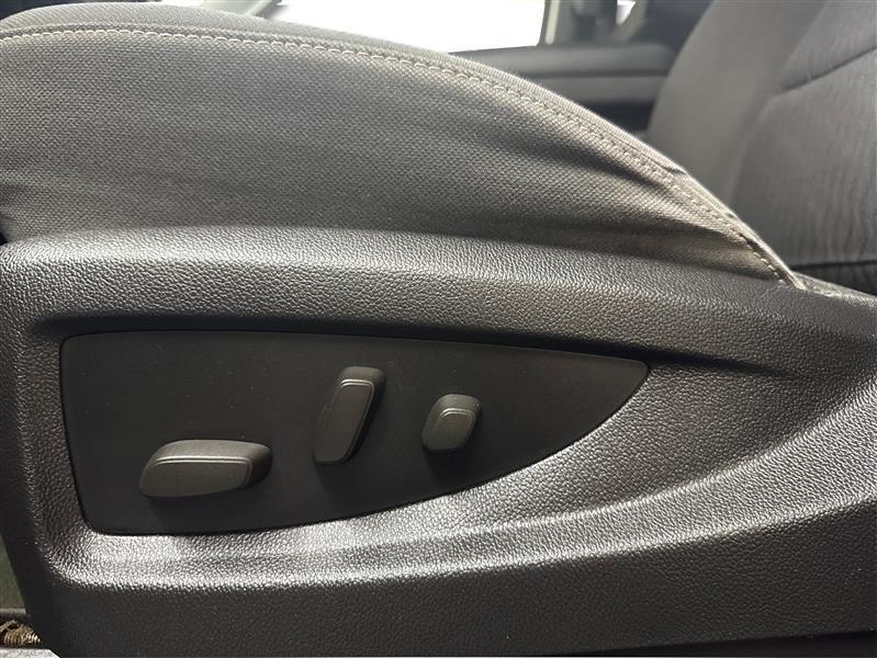 used 2015 GMC Yukon car, priced at $15,500