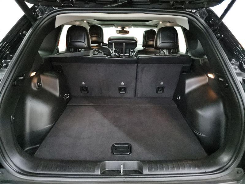 used 2019 Jeep Cherokee car, priced at $13,500