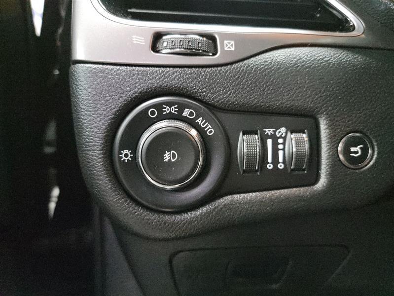 used 2019 Jeep Cherokee car, priced at $13,500