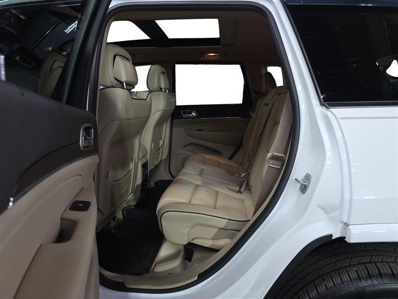 used 2015 Jeep Grand Cherokee car, priced at $11,500