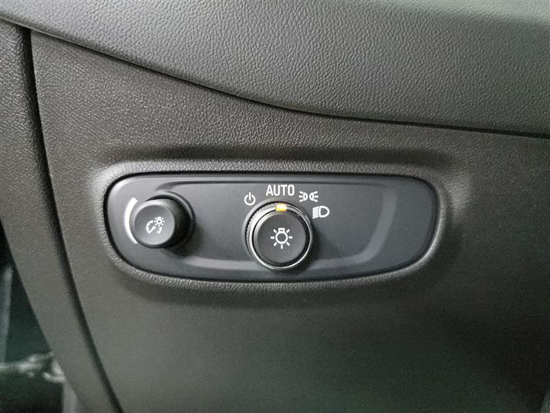 used 2024 Chevrolet Equinox car, priced at $22,900
