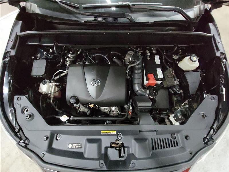 used 2022 Toyota Highlander car, priced at $28,900