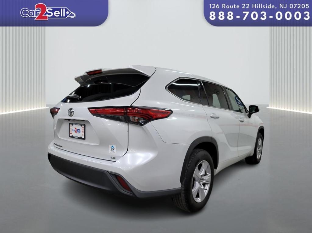 used 2022 Toyota Highlander car, priced at $21,900