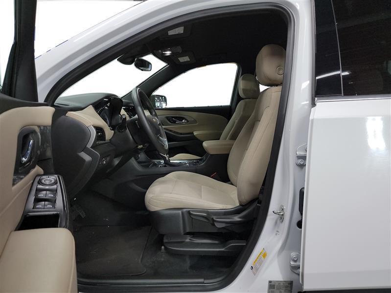 used 2023 Chevrolet Traverse car, priced at $22,900