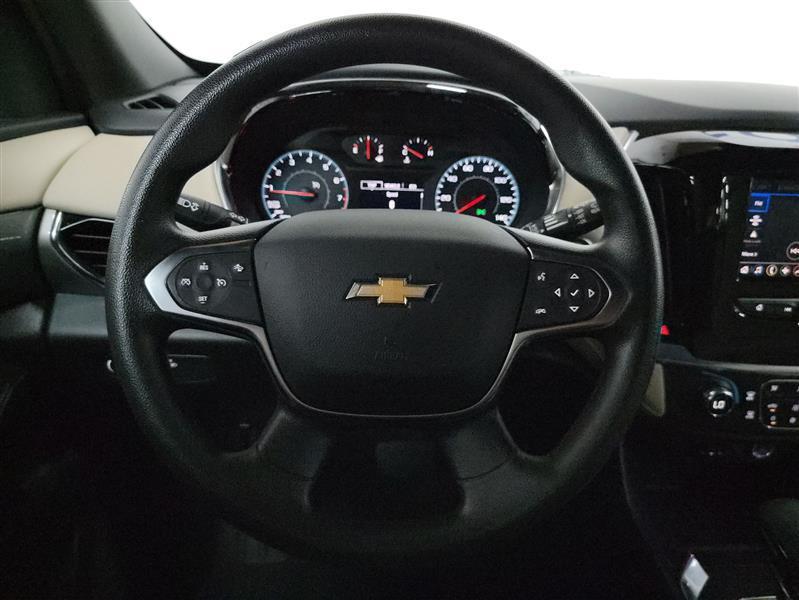 used 2023 Chevrolet Traverse car, priced at $22,900