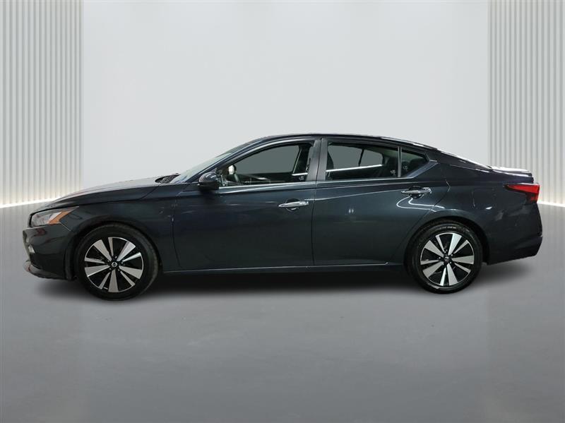 used 2022 Nissan Altima car, priced at $17,900