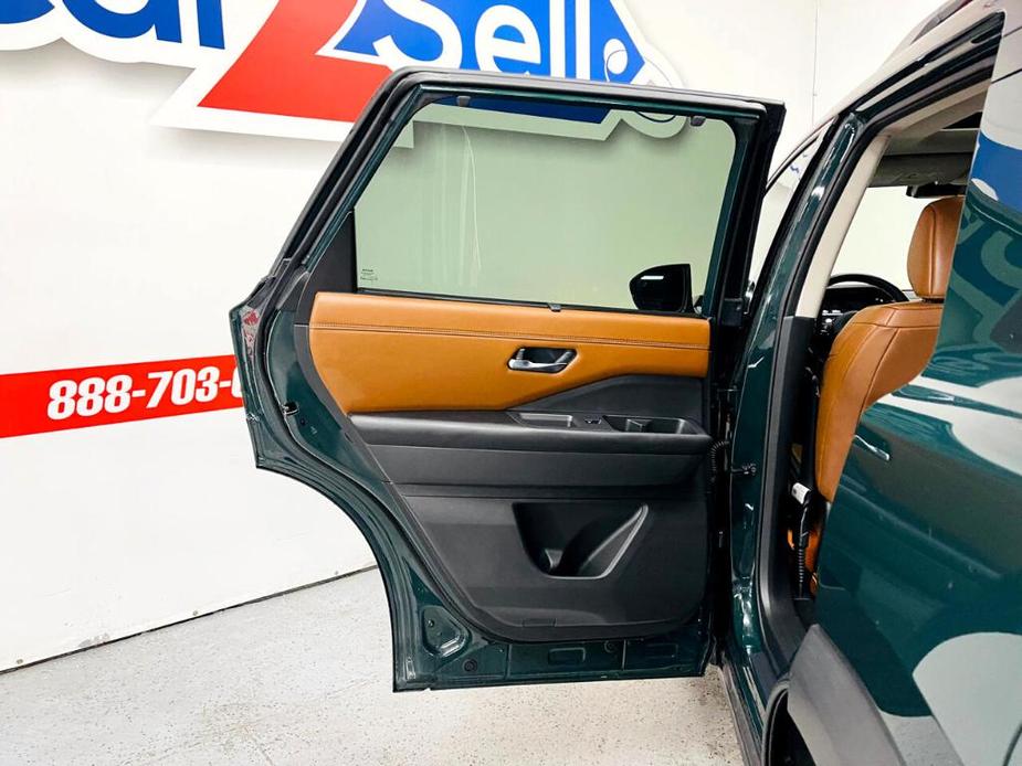 used 2022 Nissan Pathfinder car, priced at $33,900