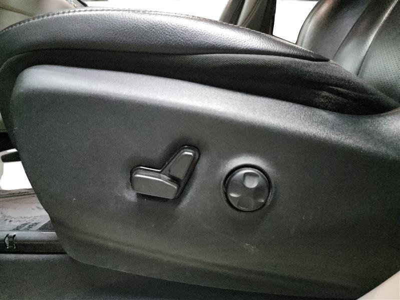 used 2022 Chrysler Pacifica car, priced at $21,900