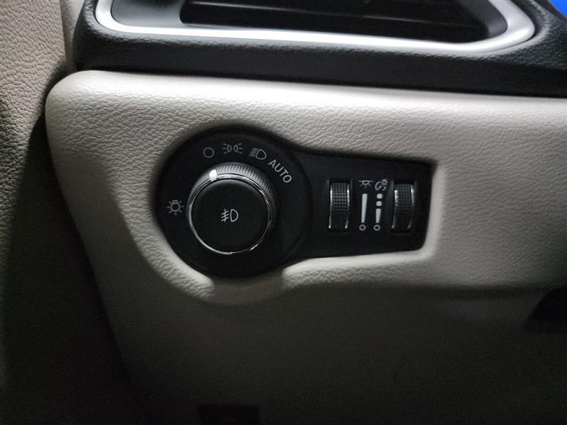 used 2022 Chrysler Pacifica car, priced at $21,900