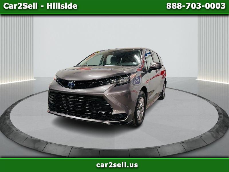 used 2022 Toyota Sienna car, priced at $37,900