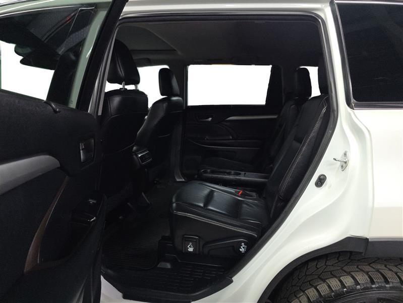 used 2019 Toyota Highlander car, priced at $20,500