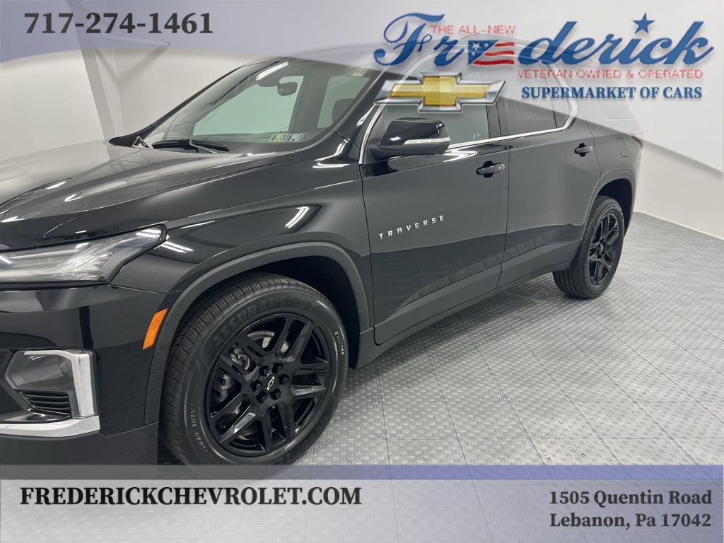 used 2023 Chevrolet Traverse car, priced at $32,500