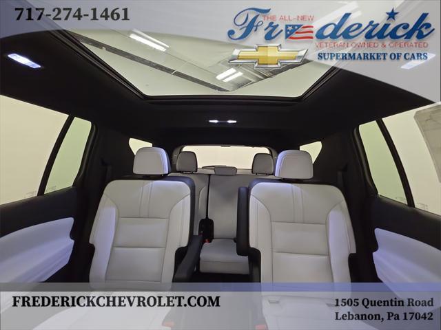 new 2025 Chevrolet Traverse car