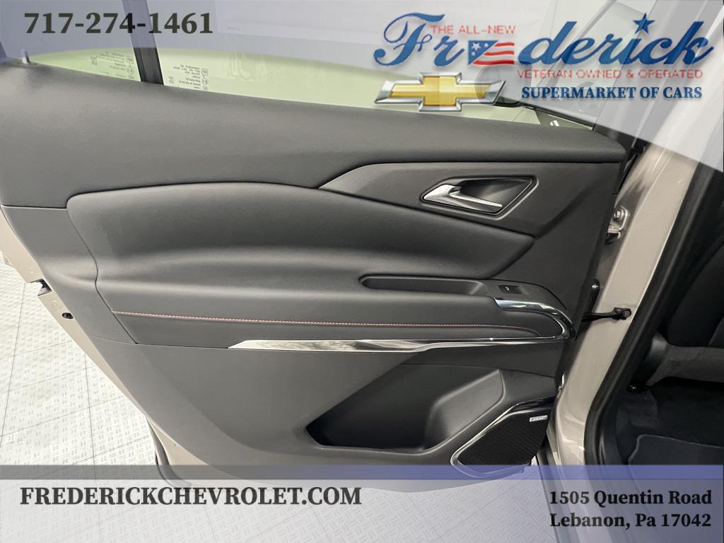 new 2026 Chevrolet Traverse car, priced at $1,153,080