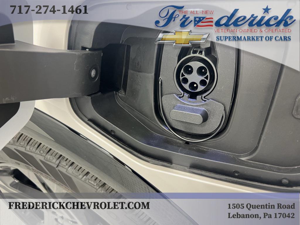 new 2025 Chevrolet Equinox EV car, priced at $45,340