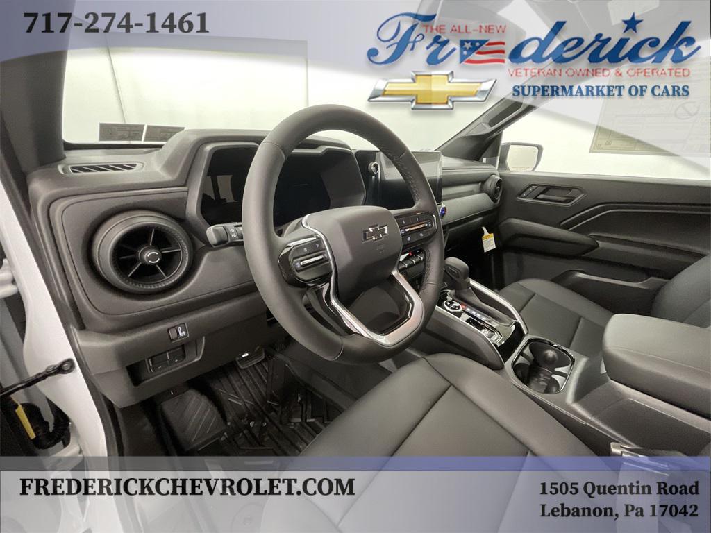new 2025 Chevrolet Colorado car